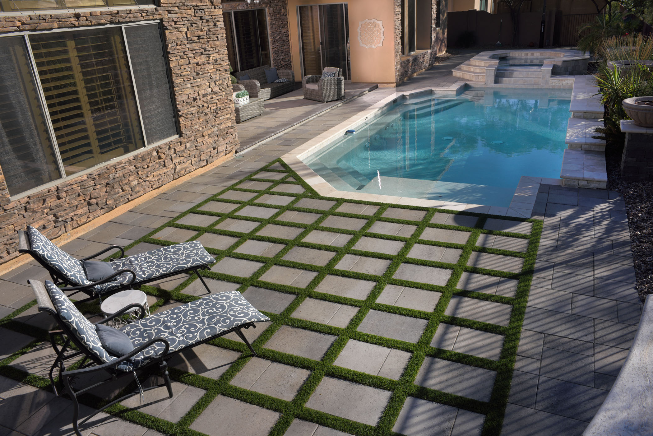 Paver driveway and entry